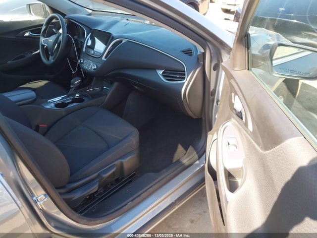 1G1ZD5STXRF139930 Chevrolet Malibu Fwd 1lt