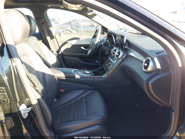 Auction sale of the 2021 Mercedes-benz C 300 Sedan, vin: W1KWF8DB3MR651861, lot number: 43848292