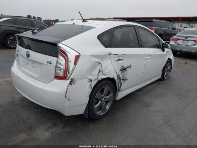 2015 TOYOTA PRIUS JTDKN3DU7F0426396 Photo 3