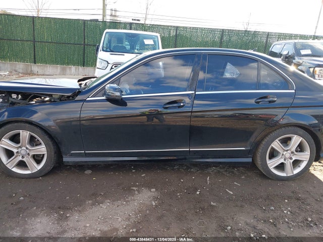 43848431 :رقم المزاد ، WDDGF8BB1AR129507 vin ، 2010 Mercedes-benz C 300 Sport 4matic مزاد بيع