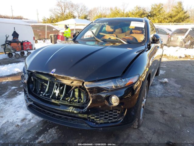 2017 MASERATI LEVANTE ZN661YUA5HX256533 Photo 5