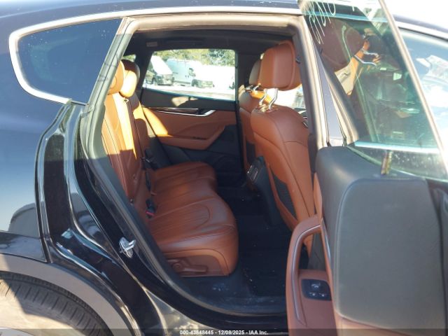 2017 MASERATI LEVANTE ZN661YUA5HX256533 Photo 7