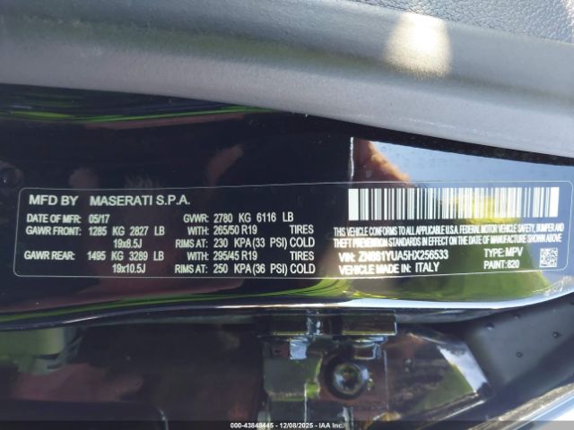 2017 MASERATI LEVANTE ZN661YUA5HX256533 Photo 8