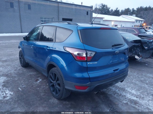 Ford ESCAPE SE 2017 1FMCU9GD1HUC16292 Image 3