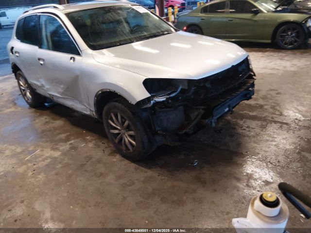 2016 VOLKSWAGEN TOUAREG WVGEP9BP3GD001450