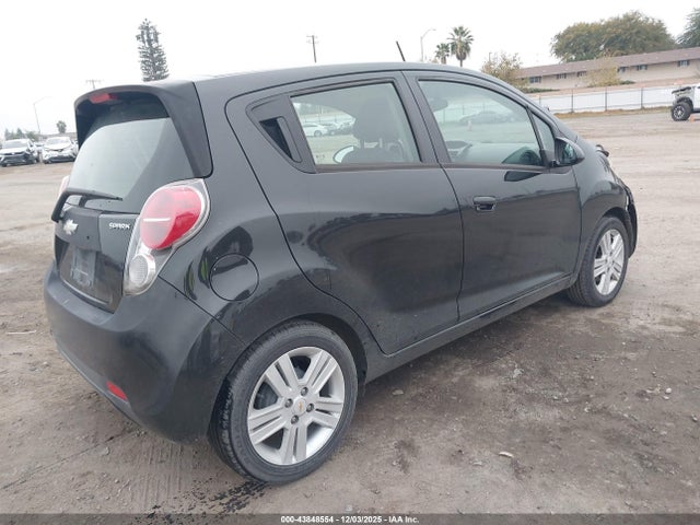 Chevrolet Spark Ls Auto 2014 KL8CB6S95EC414024 Image 4