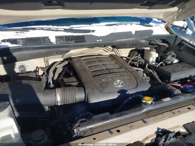 5TFUY5F1XHX606609 Toyota Tundra Sr5 5.7l V8