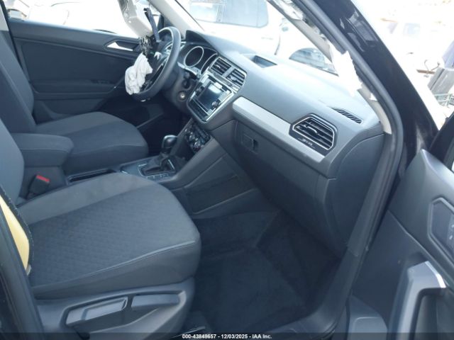 2020 VOLKSWAGEN TIGUAN 3VV1B7AX5LM053041 Photo 4