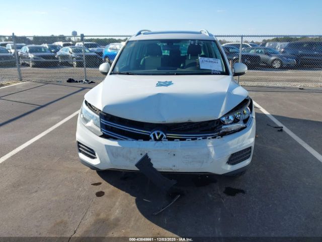 2017 VOLKSWAGEN TIGUAN WVGSV7AXXHK029189 Photo 5