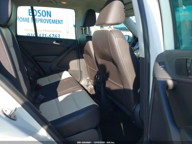 2017 VOLKSWAGEN TIGUAN WVGSV7AXXHK029189 Photo 7