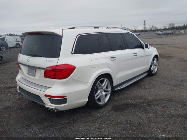 2015 MERCEDES-BENZ GL 550 4JGDF7DE7FA442089 Photo 3
