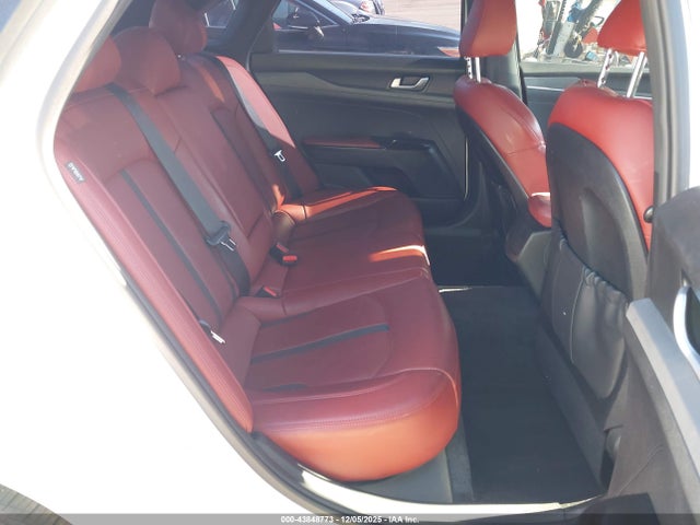 5XXG64J29NG130689 KIA K5 Gt-line