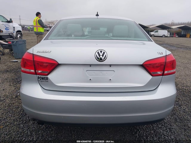 Volkswagen Passat 1.8t S 2015 1VWAT7A3XFC096978 Image 16