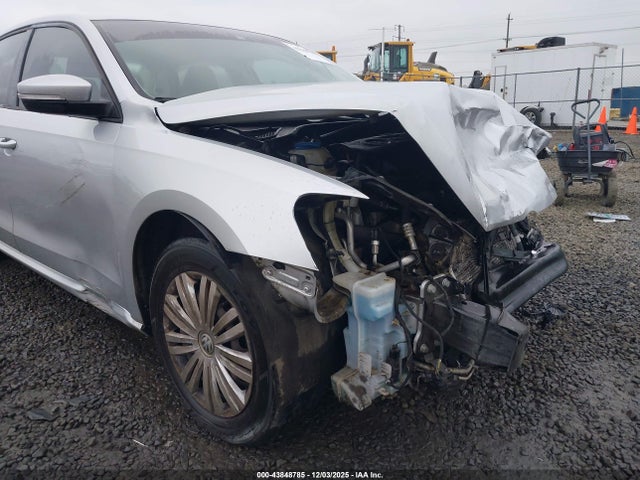 Volkswagen Passat 1.8t S 2015 1VWAT7A3XFC096978 Image 18