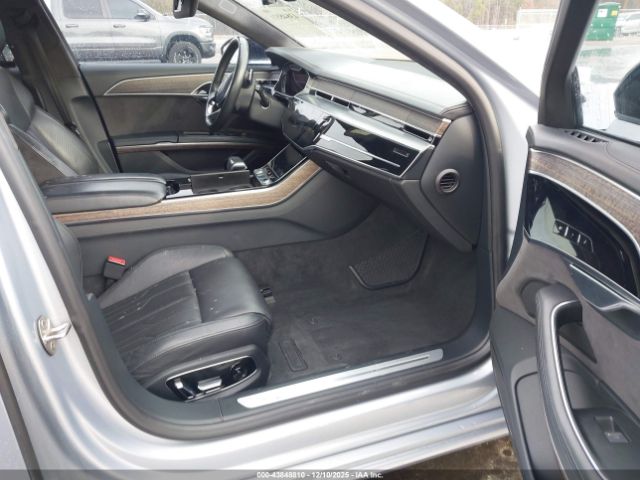 2019 AUDI A8 L WAU8DAF8XKN010743 Photo 4