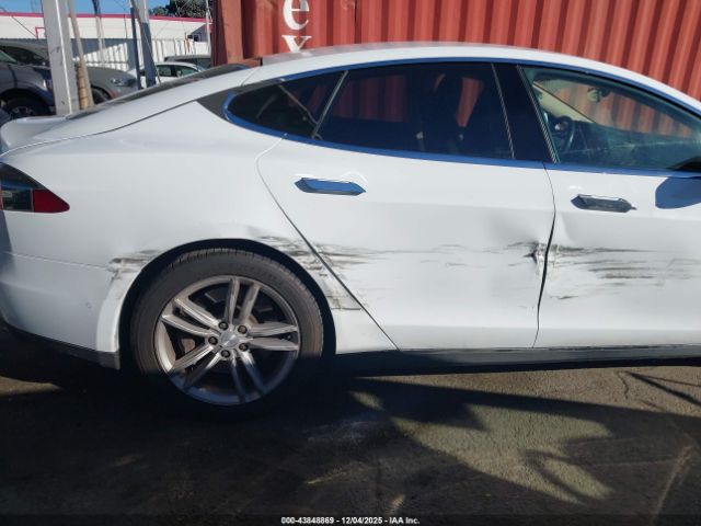 2016 TESLA MODEL S 5YJSA1E1XGF126682 Photo 5