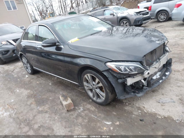 43848901 :رقم المزاد ، 55SWF4KB6JU251900 vin ، 2018 Mercedes-benz C 300 4matic مزاد بيع
