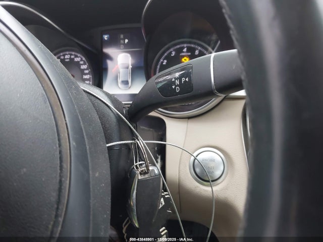 43848901 :رقم المزاد ، 55SWF4KB6JU251900 vin ، 2018 Mercedes-benz C 300 4matic مزاد بيع