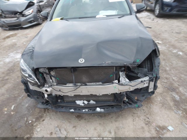 43848901 :رقم المزاد ، 55SWF4KB6JU251900 vin ، 2018 Mercedes-benz C 300 4matic مزاد بيع