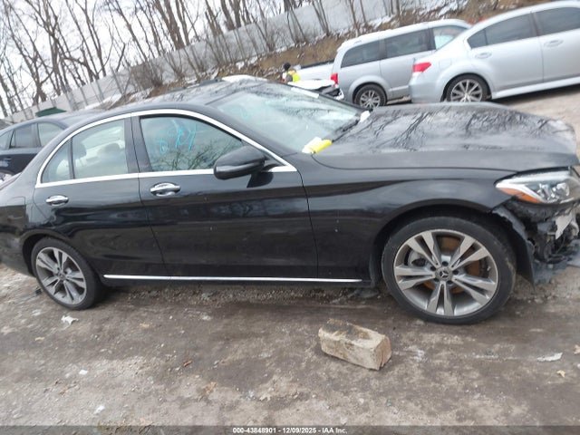 43848901 :رقم المزاد ، 55SWF4KB6JU251900 vin ، 2018 Mercedes-benz C 300 4matic مزاد بيع
