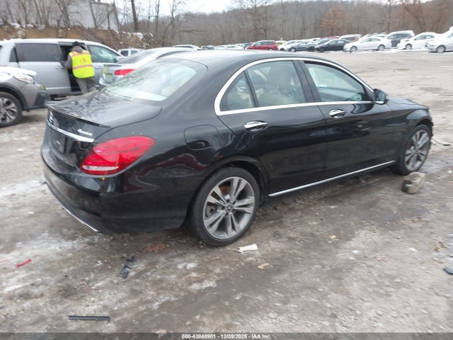 43848901 :رقم المزاد ، 55SWF4KB6JU251900 vin ، 2018 Mercedes-benz C 300 4matic مزاد بيع