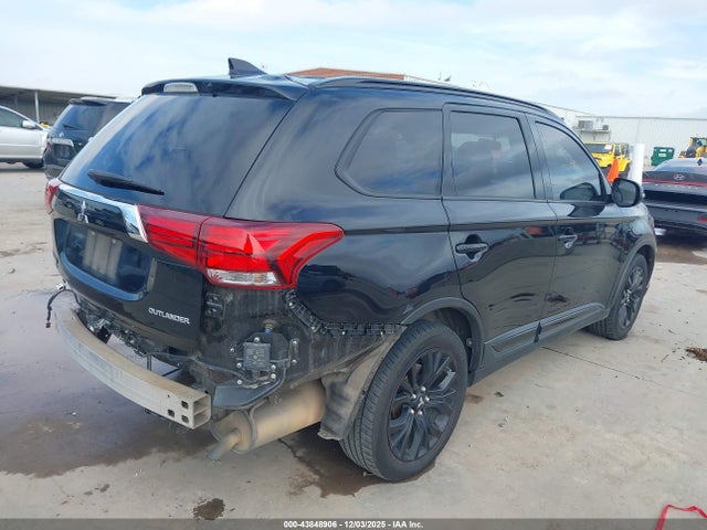 2018 MITSUBISHI OUTLANDER JA4AD3A34JZ050474 Photo 3