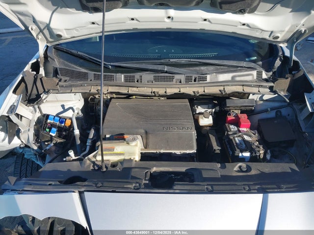 1N4AZ1CP5JC301121 Nissan LEAF S