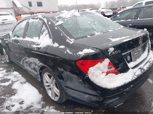 43849005 :رقم المزاد ، WDDGF8AB3DR296229 vin ، 2013 Mercedes-benz C 300 Sport 4matic مزاد بيع