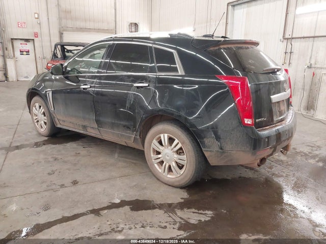 2015 CADILLAC SRX 3GYFNEE31FS555529 Photo 2