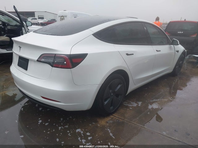 2023 TESLA MODEL 3 5YJ3E1EA4PF403738 Photo 3
