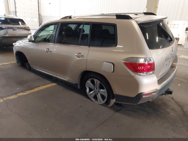 2013 TOYOTA HIGHLANDER 5TDDK3EH6DS242354 Photo 2