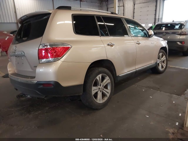 2013 TOYOTA HIGHLANDER 5TDDK3EH6DS242354 Photo 3