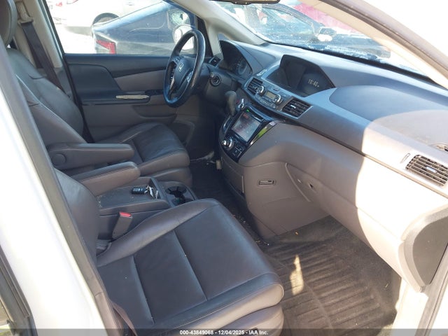 43849068 :رقم المزاد ، 5FNRL5H69FB043671 vin ، 2015 Honda Odyssey Ex-l مزاد بيع