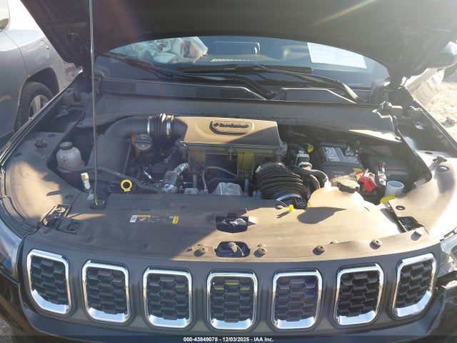 43849078 :رقم المزاد ، 3C4NJDBN9ST588392 vin ، 2025 Jeep Compass Latitude 4x4 مزاد بيع