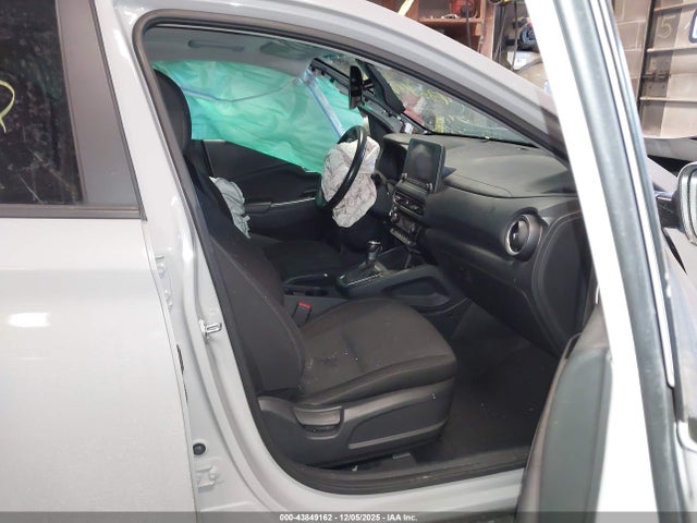 2022 HYUNDAI KONA KM8K3CAB4NU754600 Photo 4