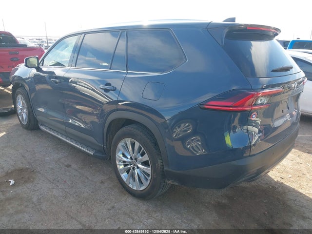 Toyota Grand Highlander Platinum 2025 5TDAAAB52SS098271 Image 3