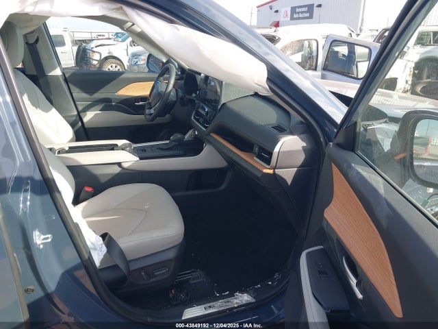 Toyota Grand Highlander Platinum 2025 5TDAAAB52SS098271 Image 5
