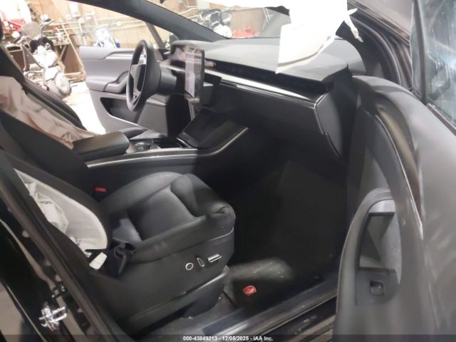 2024 TESLA MODEL X 7SAXCBE6XRF460816 Photo 4