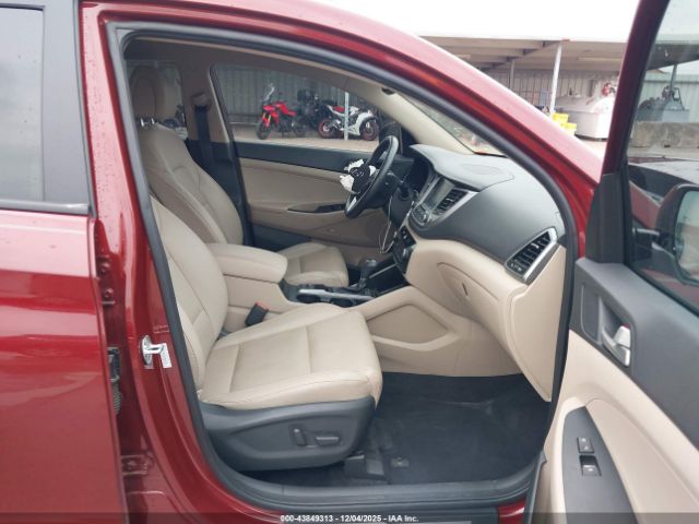 2018 HYUNDAI TUCSON KM8J33A20JU818752 Photo 4