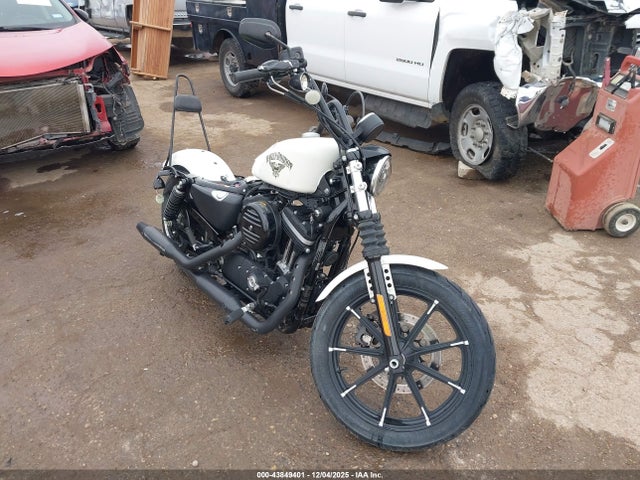 2018 HARLEY-DAVIDSON XL883 1HD4LE215JC433565