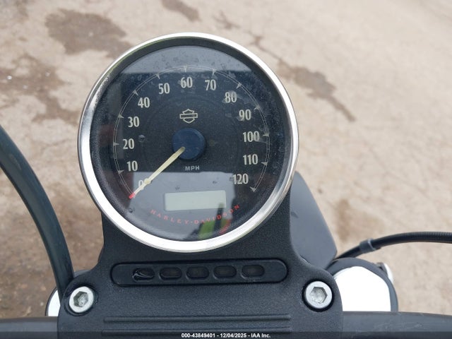 2018 HARLEY-DAVIDSON XL883 1HD4LE215JC433565 Photo 6