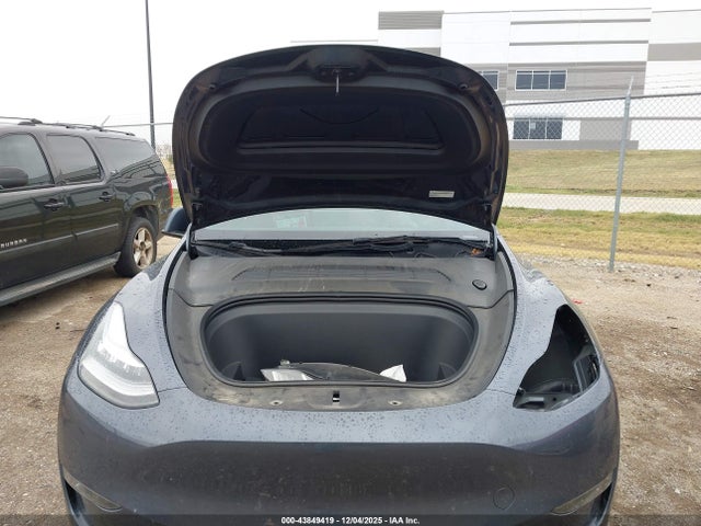 2023 TESLA MODEL Y 7SAYGDEE1PA089471 Photo 9