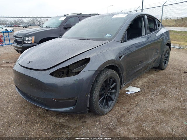 2023 TESLA MODEL Y 7SAYGDEE1PA089471 Photo 1