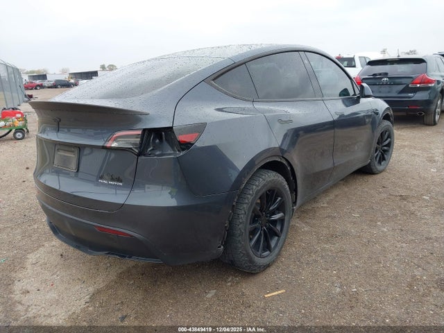 2023 TESLA MODEL Y 7SAYGDEE1PA089471 Photo 3