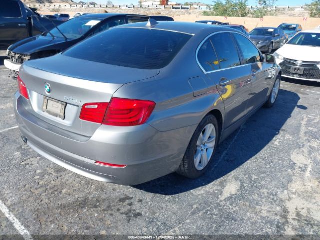 2012 BMW 528I WBAXG5C51CDW24690 Photo 3
