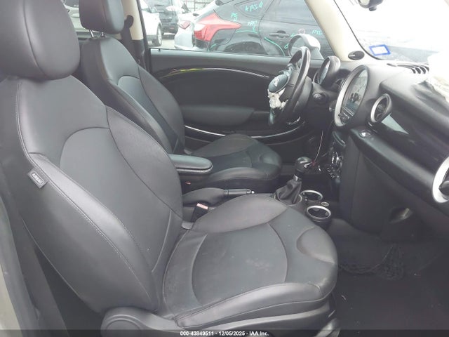 2011 MINI COOPER WMWSU3C57BT092440 Photo 4