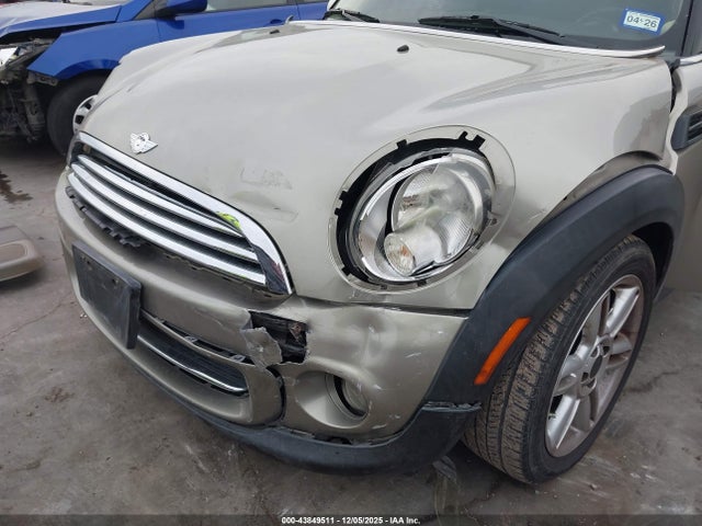 2011 MINI COOPER WMWSU3C57BT092440 Photo 5