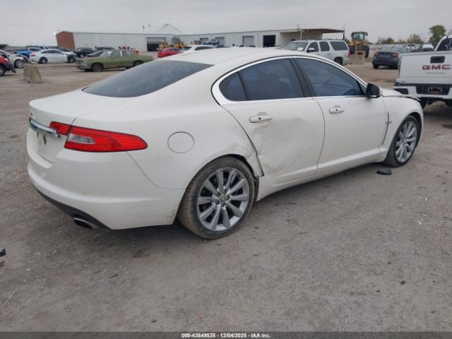 2010 JAGUAR XF SAJWA0GB7ALR63767 Photo 3