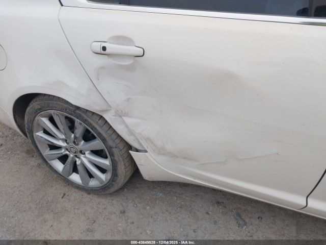 2010 JAGUAR XF SAJWA0GB7ALR63767 Photo 5