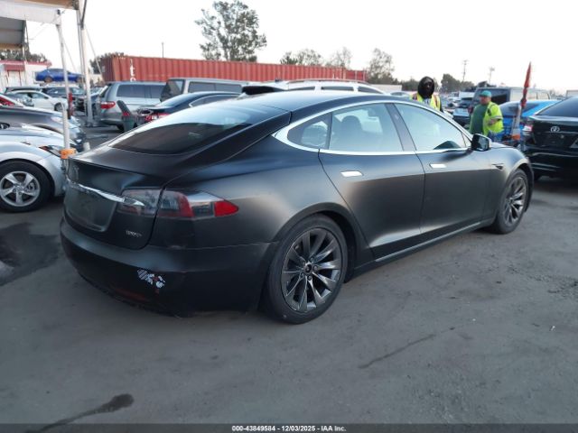 2018 TESLA MODEL S 5YJSA1E25JF249693 Photo 3